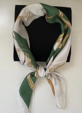 Brand New Luxury Green & WhiteScarf 66 � 66 cm