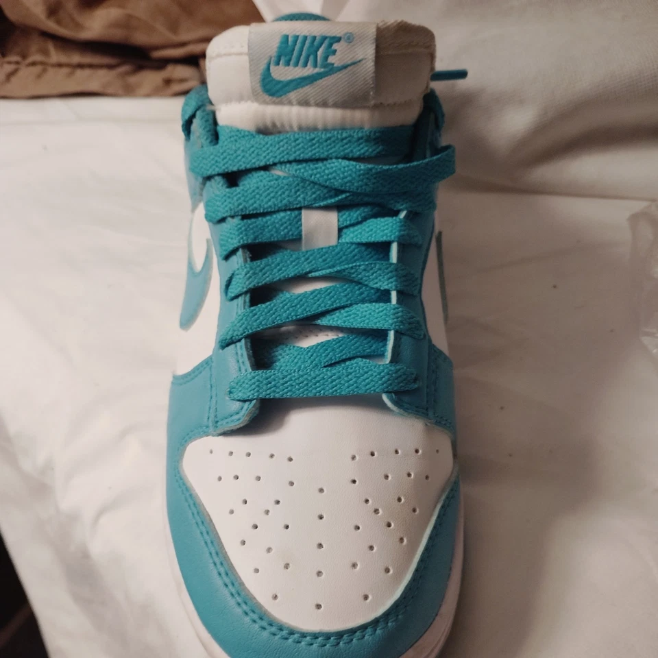 Aqua Dunks para mujer talla 7,5 nuevo nunca usado Foto 4 de 4