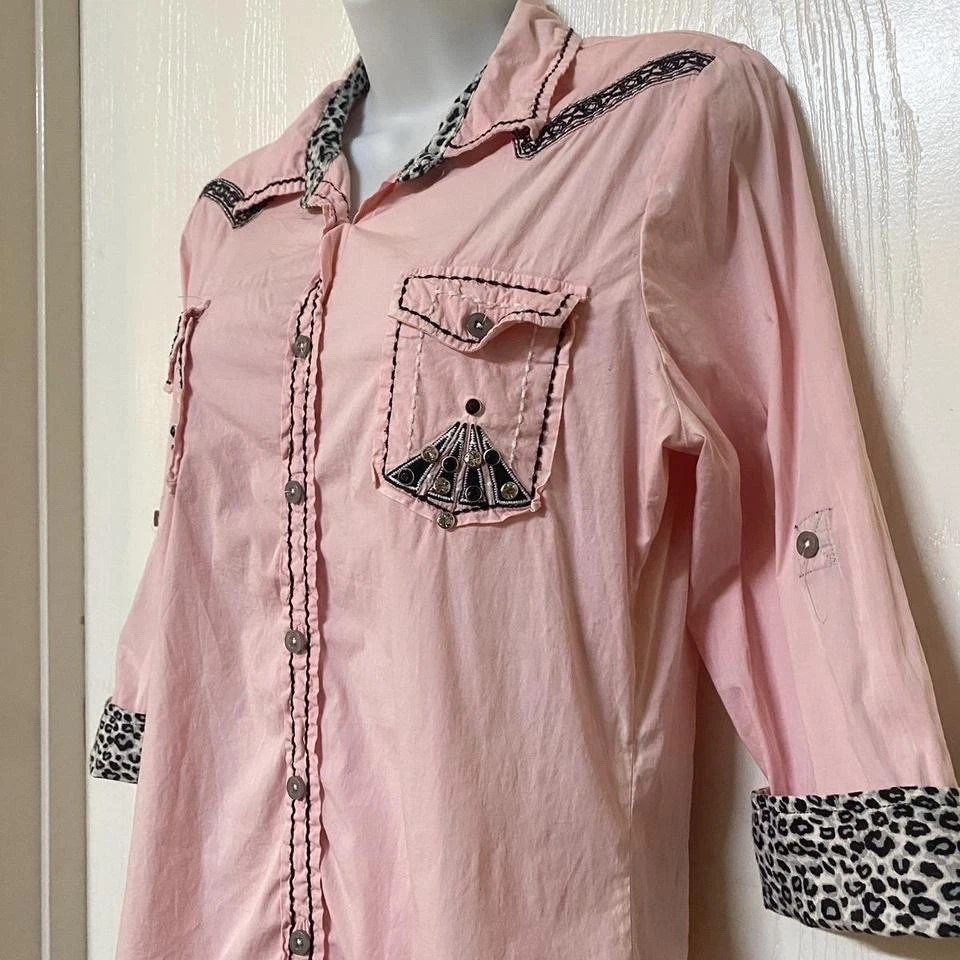 Camisa Destined To Roar Y2K Western Rodeo Estrás Abotonada Para Mujer’s Grande Foto 4 de 4