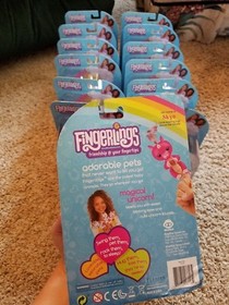 AUTHENTIC Fingerlings Pink Baby Unicorn Skye Toys R Us Exclusive BRAND NEW 