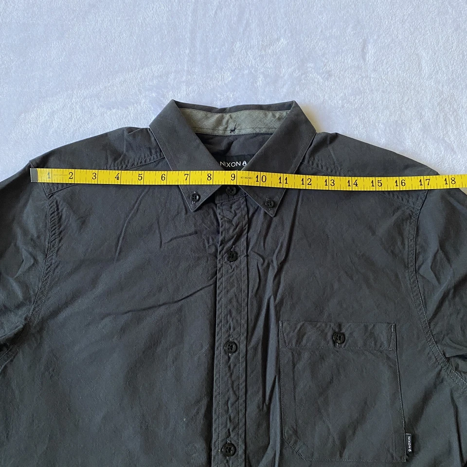 Camisa Nixon M Hemlock Gris Dos Tonos Bloque de Color Botones Gótico Grunge Bolsillo Foto 4 de 4