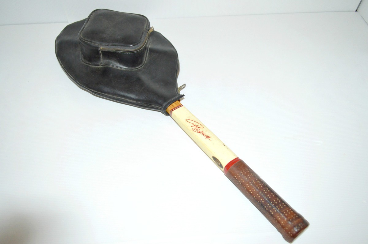 Ancienne Raquette de Tennis avec Presse Pinguin Royal Club