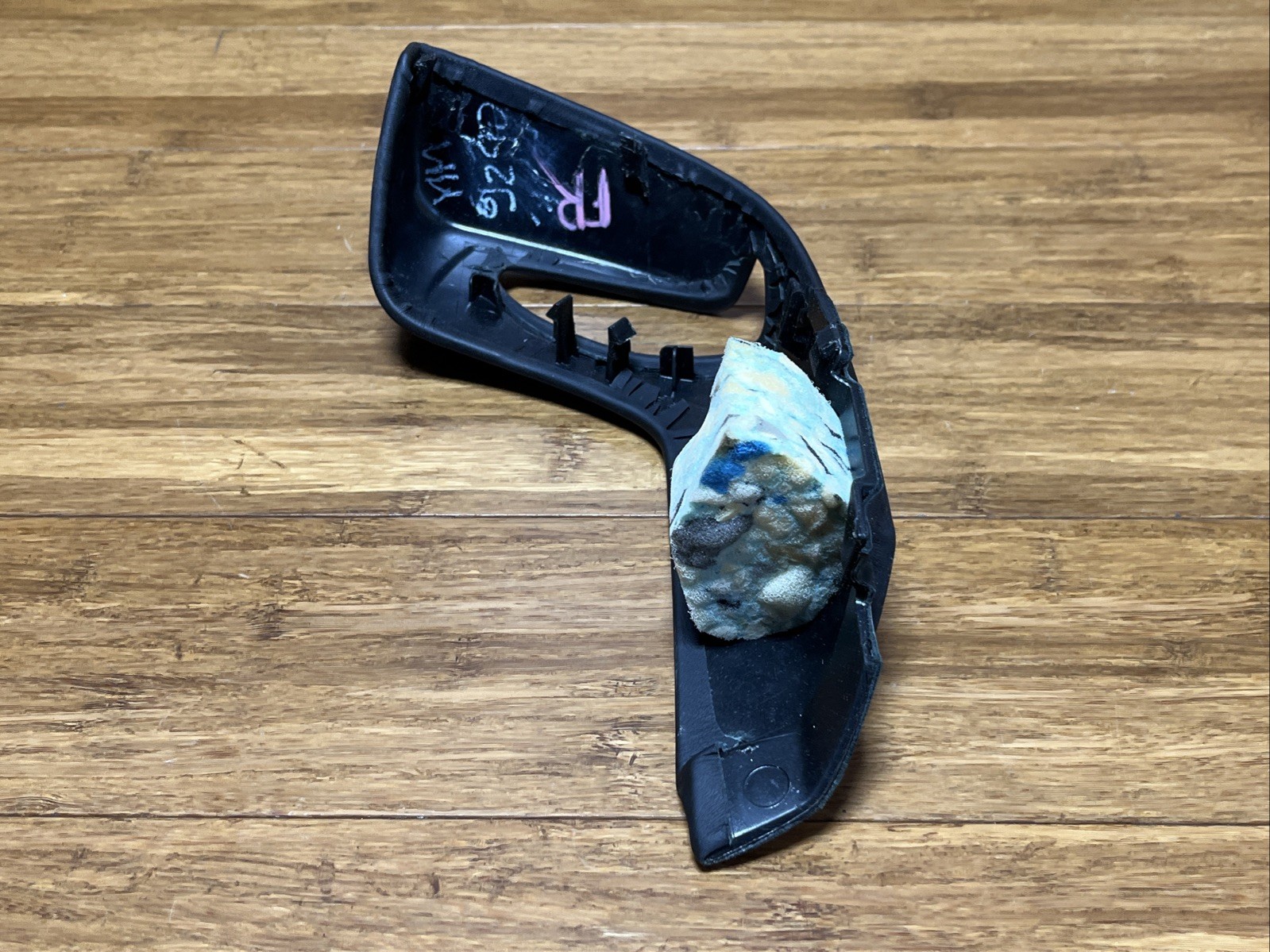 2017-2023 Rolls Royce Dawn RR6 Front Right Seat Upper Belt Cover Trim OEM NOTE