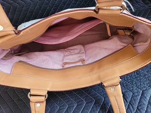 Dooney & Bourke Signature Brown Tote Pink Lining ,Overall Good Condition * Wear - Picture 11 of 24