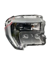 2025 FORD MAVERICK OEM RH FRONT RIGHT HEADLIGHT LAMP ASSEMBLY *FOR PARTS*