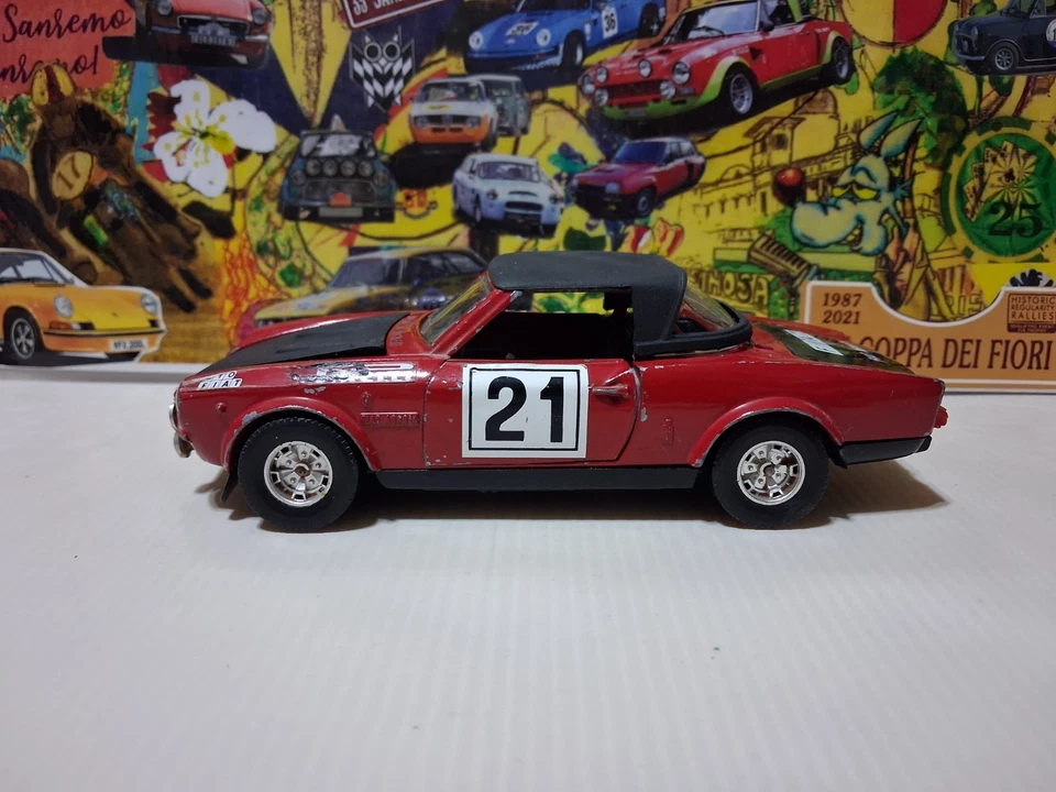 burago 1/24 fiat 124 abarth da recupero/restauro - Immagine 2 di 4