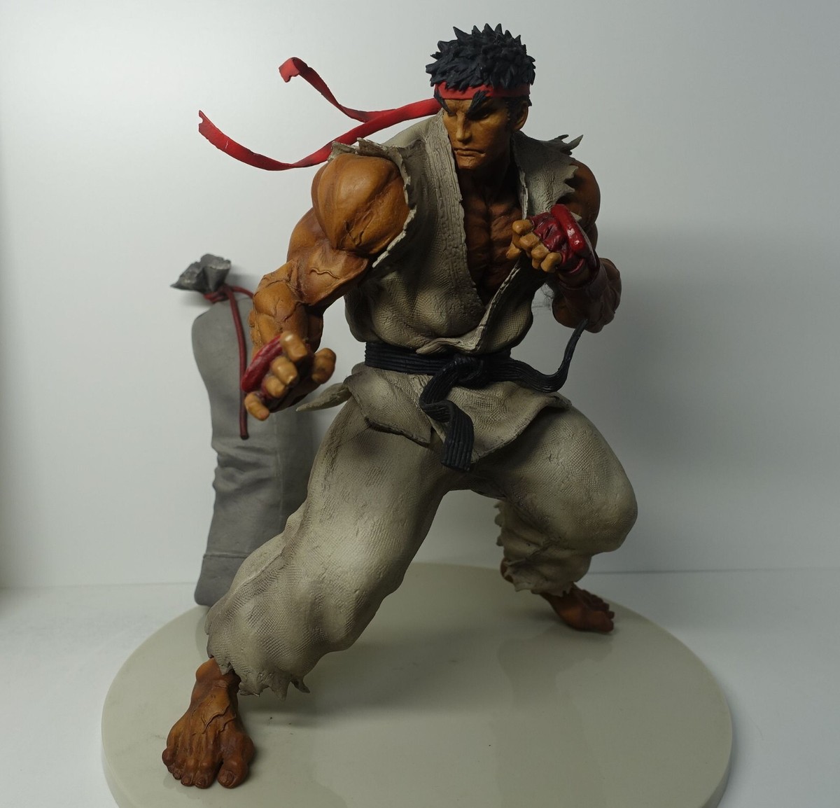 STREET FIGHTER Ⅲ リュウ 1/8 スケールフィギュア エンブレイス