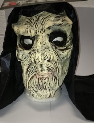 Erwachsene Untote Halloween Vollkopfmaske plus Doppelkopfaxt