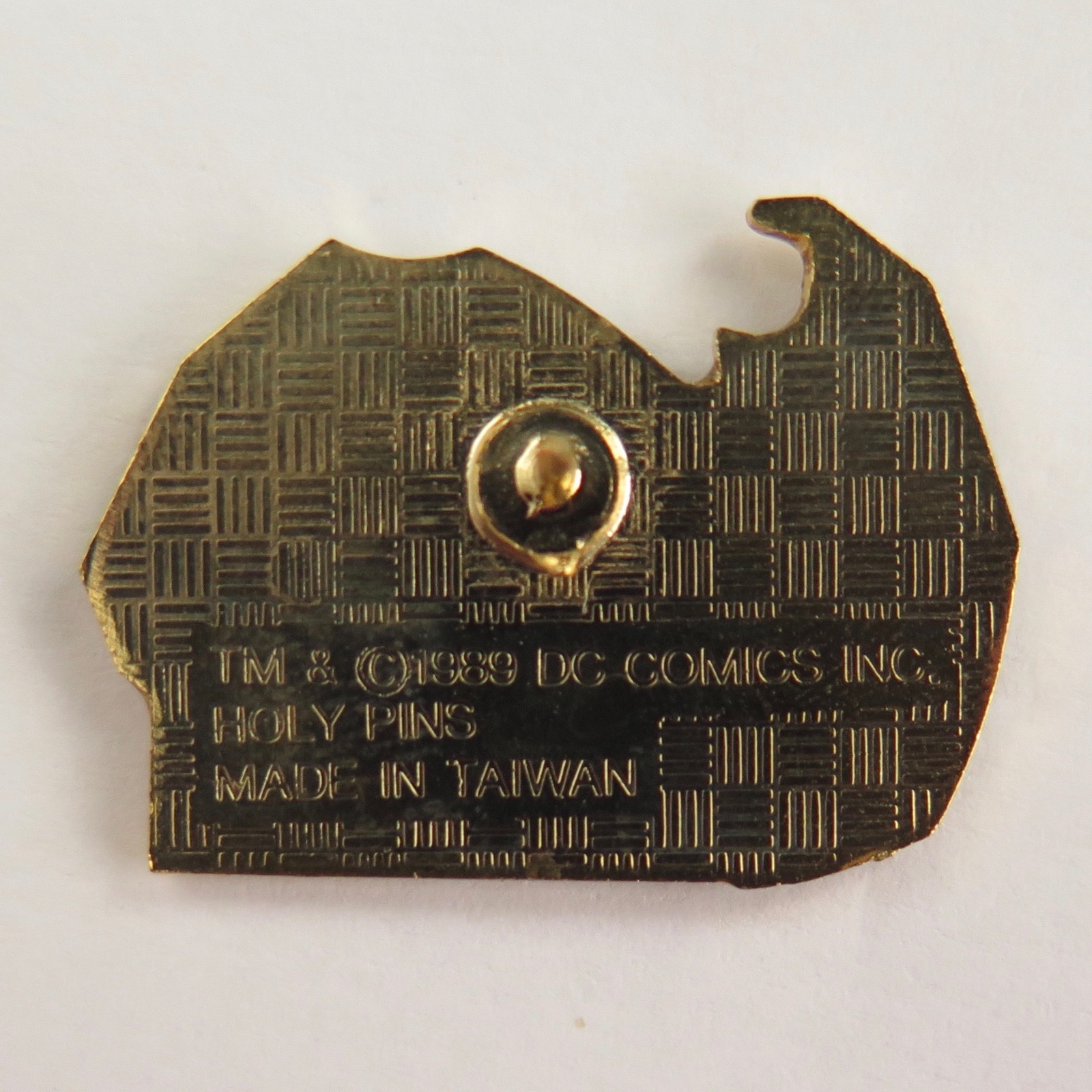 BATMAN LAPEL PIN 1989 DC COMICS HOLY PINS TAIWAN | Vintage Metal Enemal ...