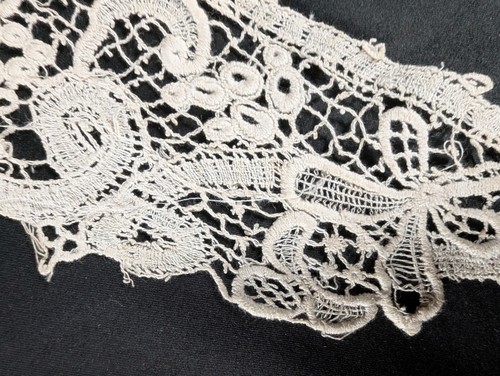 2 Victorian / Edwardian Antique Fashion Lace Collars - Schiffli ? - Picture 9 of 21