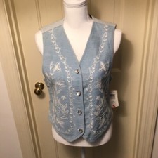 New Lizwear Light Denim Vest - Size Small, Floral Pattern, Pearlized Buttons Nwt