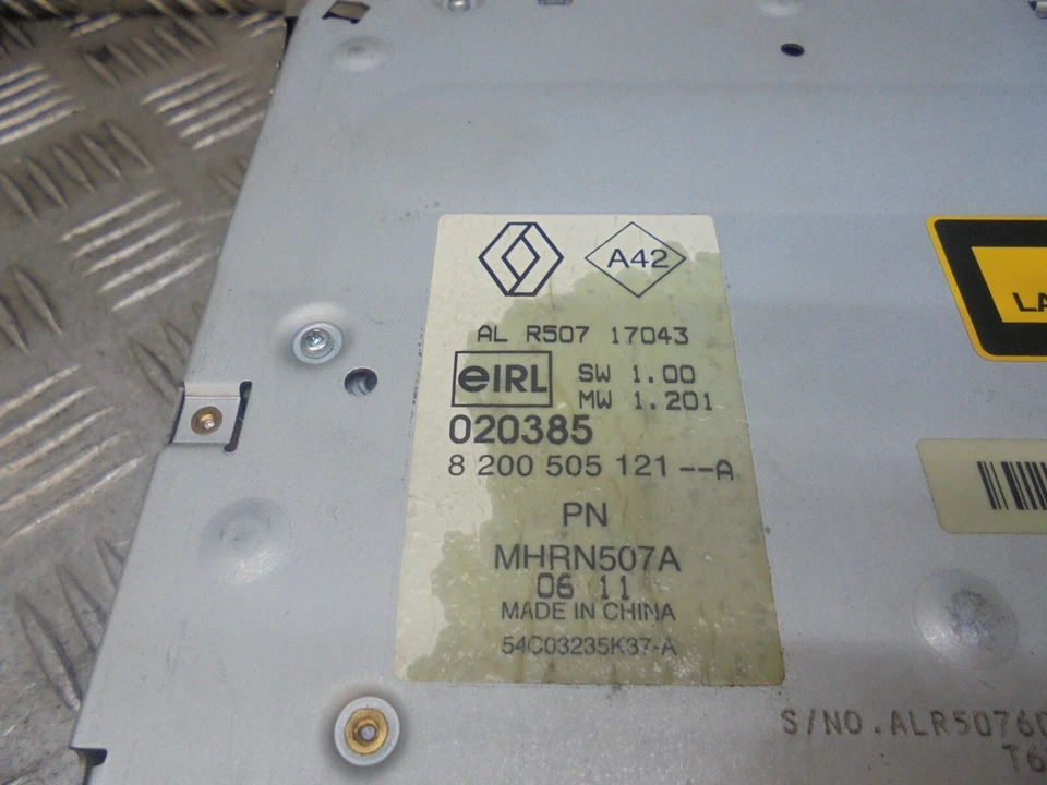 RENAULT MEGANE 2006 MK2 1.6 PETROL CD CHANGER 8200505121-A - Image 3 of 3