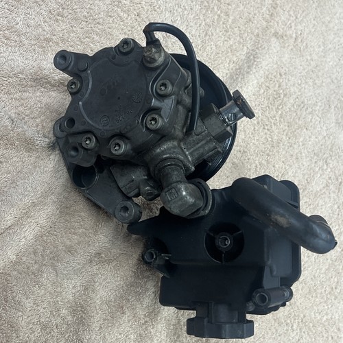 Mercedes C Class 2007 W204 Power Steering Pump - V6 - A0054666501 - Picture 3 of 4