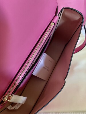 PINK70本 PINK70本 Zip-Up Album 24-Pocket Pink – Asmodee North America