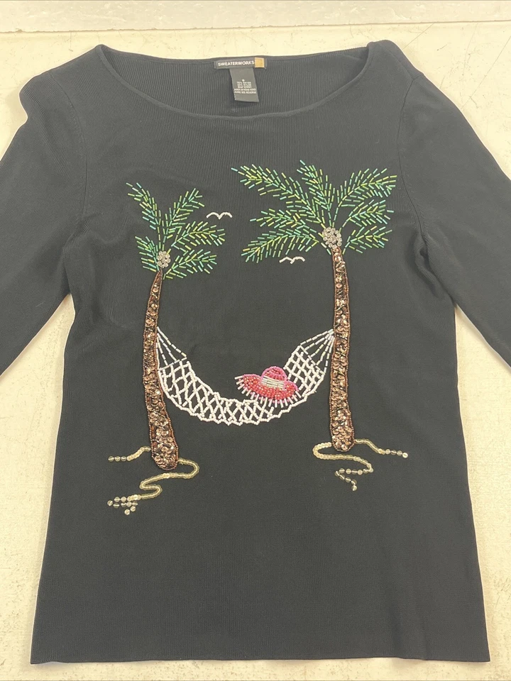 De colección. Sweaterworks Mujer Talla Pequeña Blusa negra manga 3/4 hamaca palmeras brillantes Foto 2 de 4