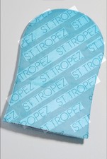 St. Tropez Prep  Maintain Dual Sided Velvet Luxe Applicator Mitt.