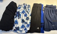 Shorts little boy lot of 4 pairs of short 4t/4