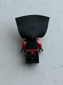 Lego Knights Kingdom II Chess Set King with Crown & Black Cape Castle Minifigure