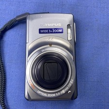 Olympus Stylus 7010 12.0MP Digital Camera Sil...