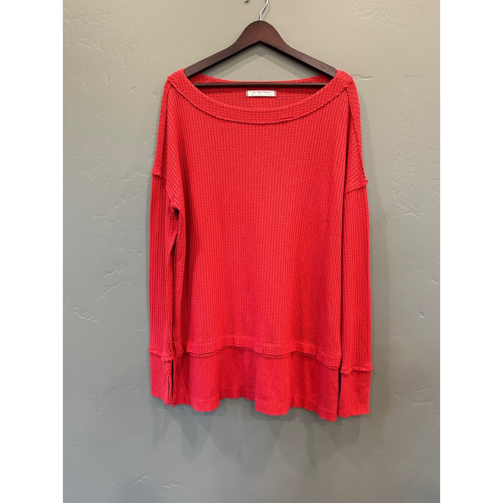 We The Free North Shore Thermal Top Red Waffle Knit High Low Hem Sz Small Boho