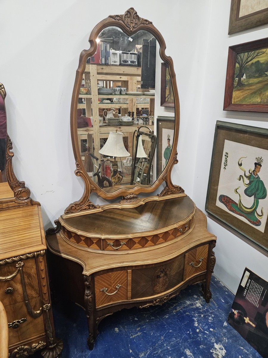 Antique Vanity Dresser with Mirror Wood Carved Design Victorian Gold  Accents VTG | eBay