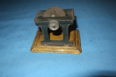 Vintage Table Top Saw for use with Live Steam Engines.