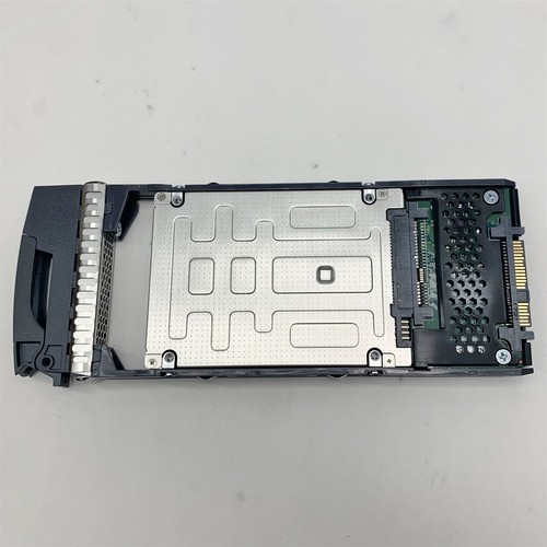 Toshiba PX05SVB080 800GB SAS 2.5" SFF 12Gbps (NetApp 108-00556+B0) SSD w/Caddy - Afbeelding 5 van 7