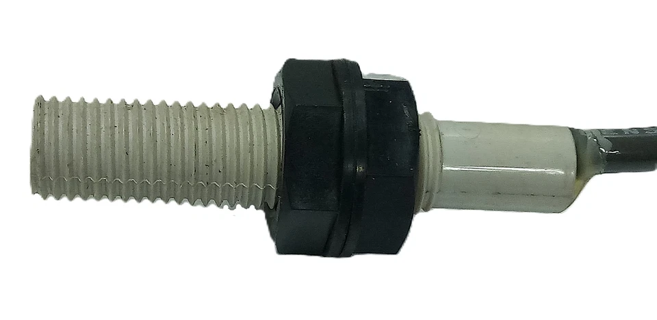 Omron E2F-X1R5Y1 24-240 V AC Shielded Inductive Proximity Sensor - Image 2 of 4