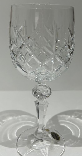 BOHEMIA FLAMENCO CRYSTAL WINE GLASS  WINE GOBLET  17.5cm approx /220ml - Unused - Picture 1 of 9