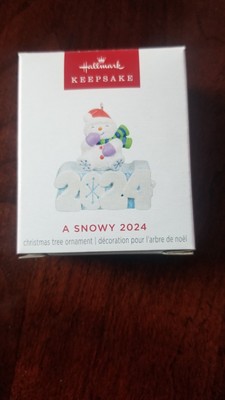 Hallmark Keepsake - A Snowy 2024 Magic  Miniature 