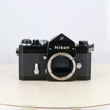 Nikon F Late Model Black Eye Level Finder 35mm Film SLR Camera Japan E0426