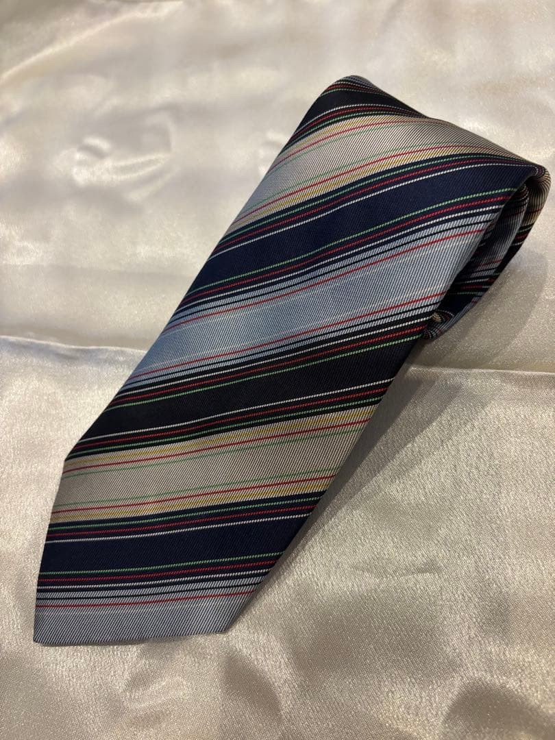 HERMES Necktie Tie All over Striped pattern Made in France Used 100% Silk Men's