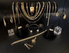 Lovely Vintage Gold Tone Fashion Jewelry with 29 Pieces