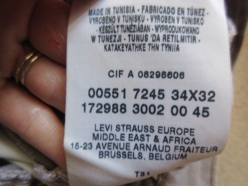Jeans Levi beige in velluto a coste con bottoni Fly 551, W34", L 32", usati, alcuni segni - Foto 17 di 17