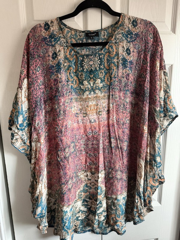 Tolani Top Women Small Oversized Kimono Cover-Up Colorful Multi Bohemian Silk
