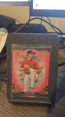 2022 Topps Triple Threads Tourmaline 7/125 Shane Bieber #34 12yg
