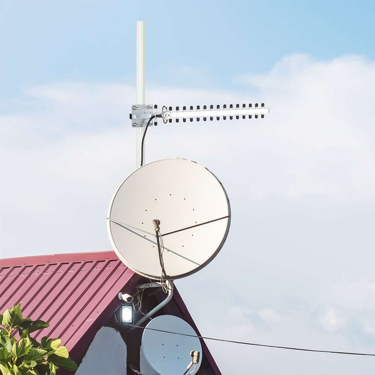 Outdoor WiFi Antenna 2.4G 25dBi Directional Antenna Network Accessory