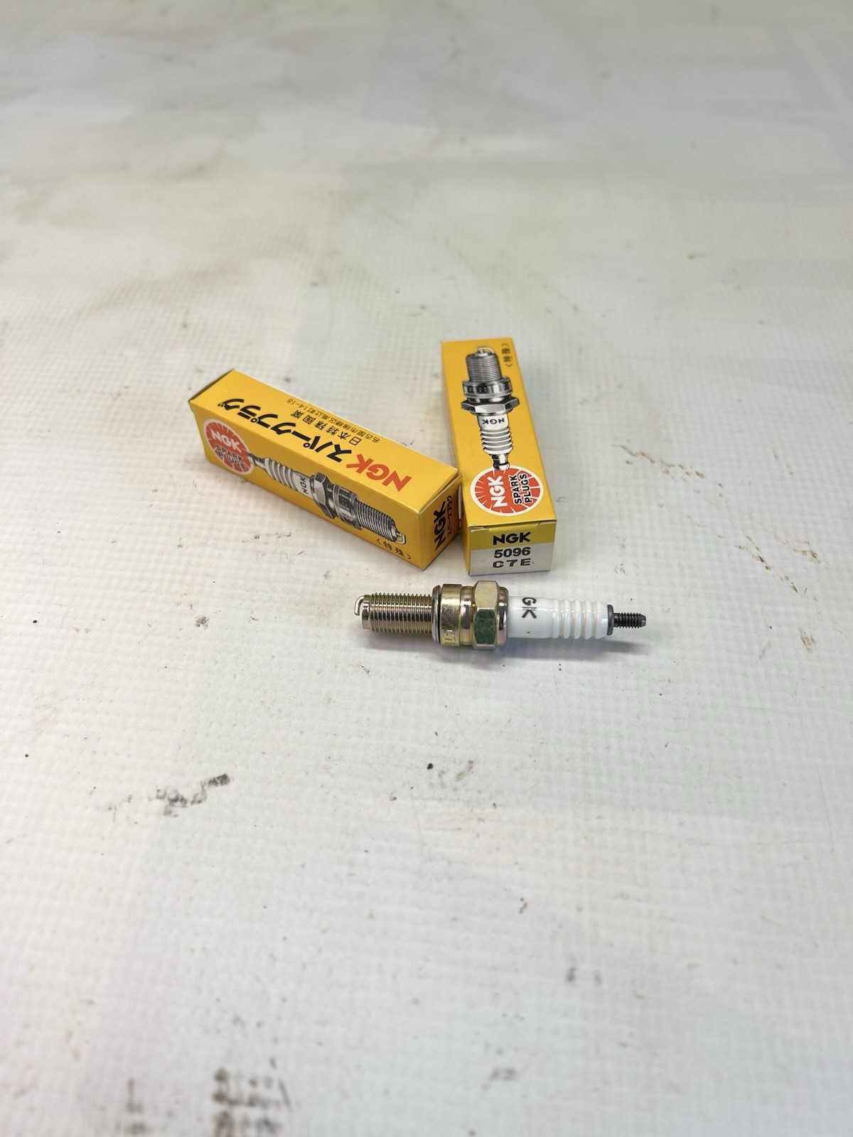 NGK 5096 C7E Spark Plugs NOS Genuine Japan Motorcycle ATV PWC Pair
