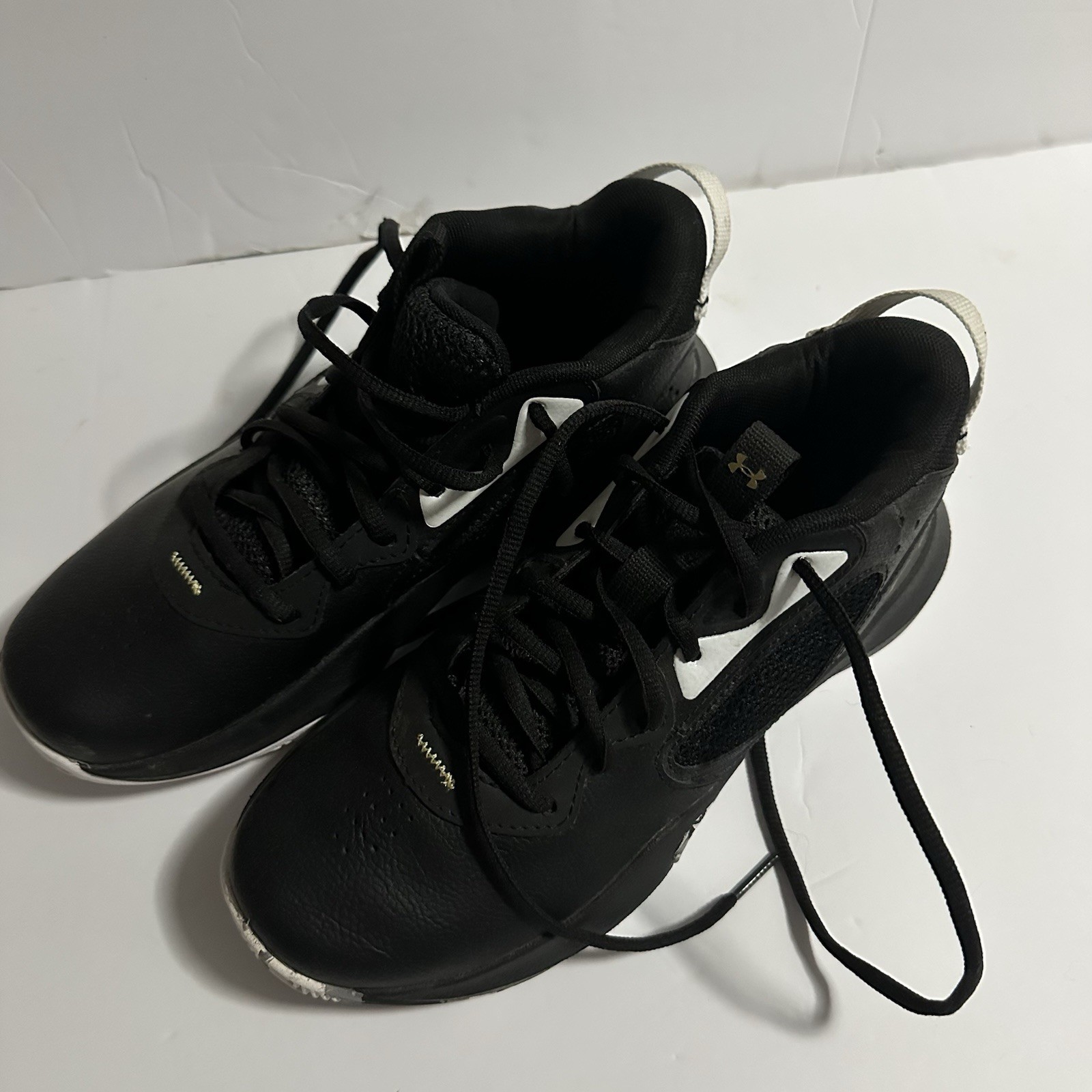 SAOLA Scarpe da basket nere Under Armour Lockdown 6 da ragazzo taglia 6 anni sneakers