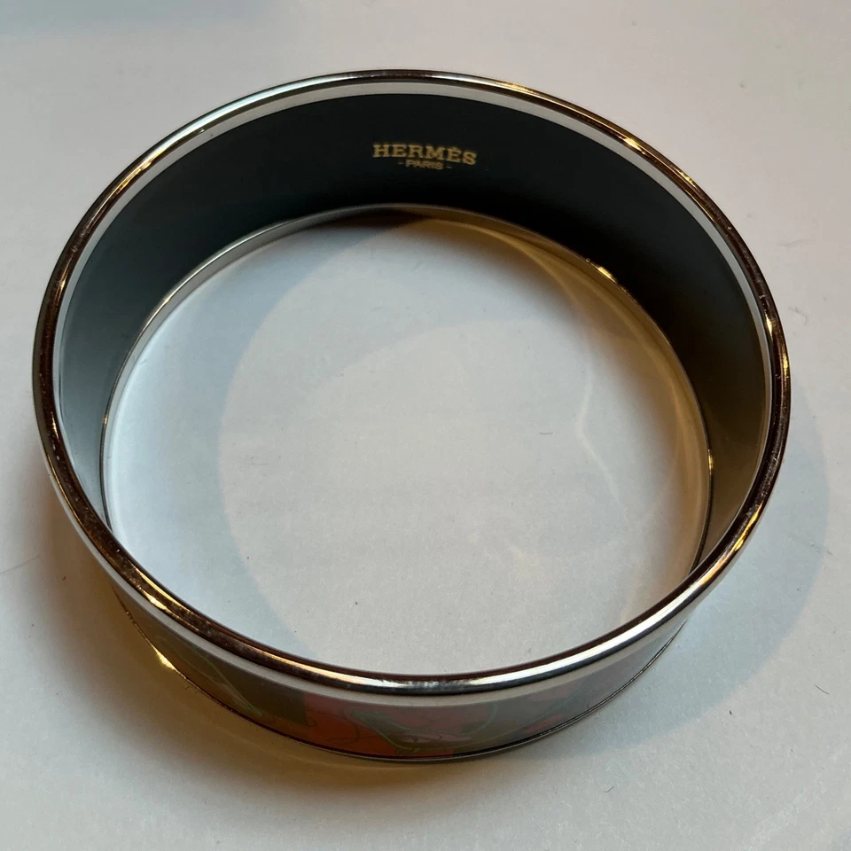 Brazalete Brazalete Ancho HERMES Esmalte PM 65 Borde Paladio, Rojo Foto 4 de 4