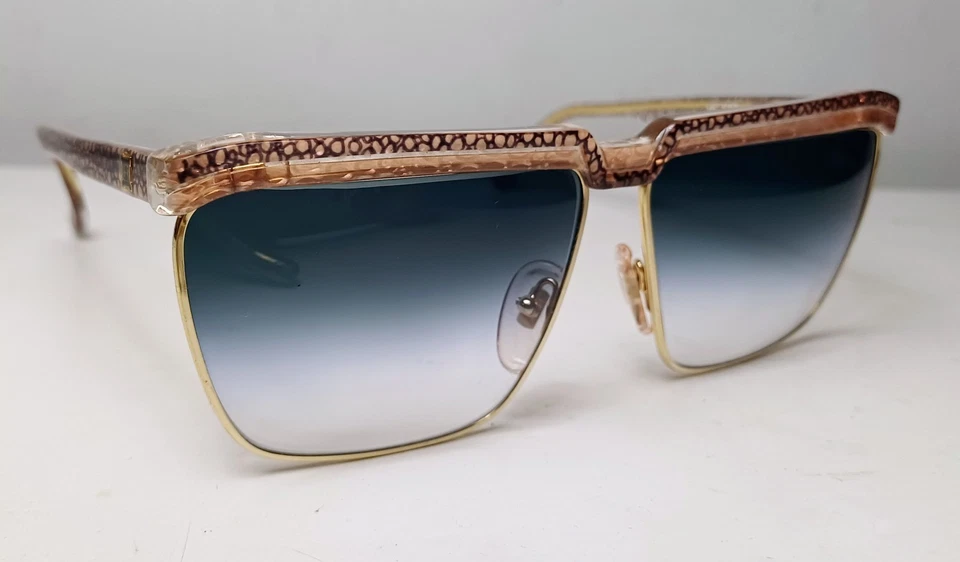 Gafas de sol vintage moda años 80 LAURA BIAGIOTTI hechas en Italia modelo V87 Foto 3 de 4