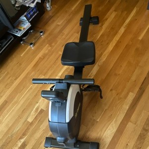 Used Healthware Rowing Machine w/ LCD Display for Gym & Training, Black/Gray