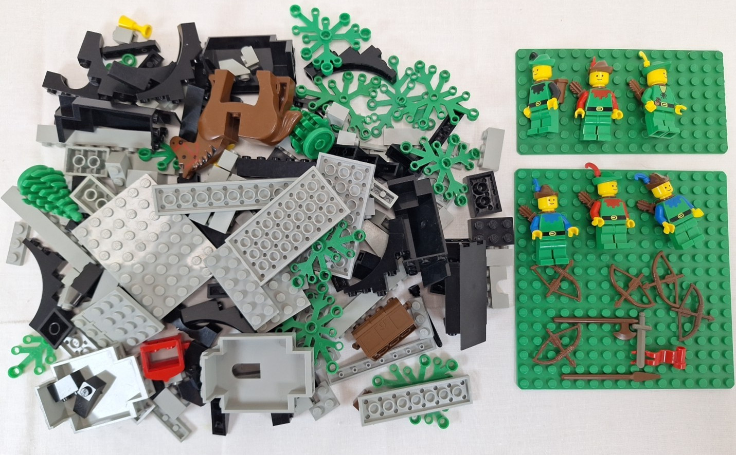 Lego Castle Forestmen 6066 Camouflaged Outpost  komplett
