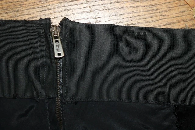 Falda panel terciopelo negro Yves Saint Laurent Tom Ford F/W 2002 F 42 Foto 4 de 4