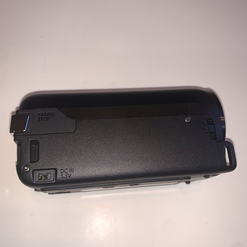 Canon Vixia HF R800 HD Camcorder - 32x Optical, 57x Advanced Zoom w/ Adaptor - Picture 4 of 10