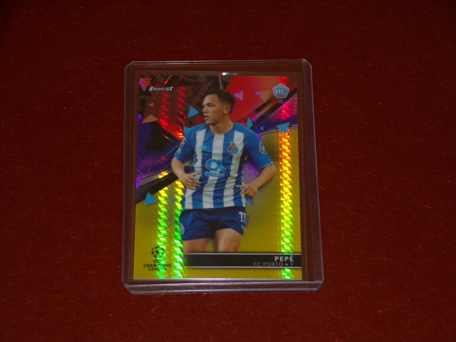 2021-22 Finest UEFA Champions League Yellow Prism Refractors RC 075/250 Pepe