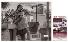 Yalitza Aparicio Signed Autographed ROMA 8x10 Photo B PROOF JSA Authenticated Yalitza Aparicio Signed Autographed ROMA 8x10 Photo B PROOF JSA Authenticated
