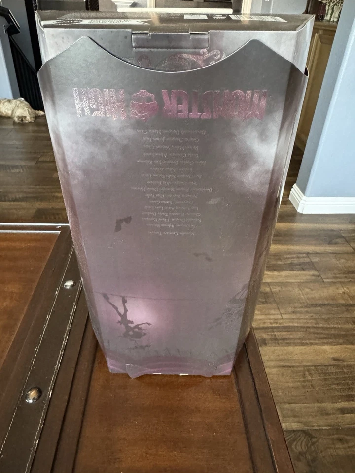 Mattel Monster High Freak Du Chic Draculaura Figure Doll HLP90 G1N - Image 4 of 4