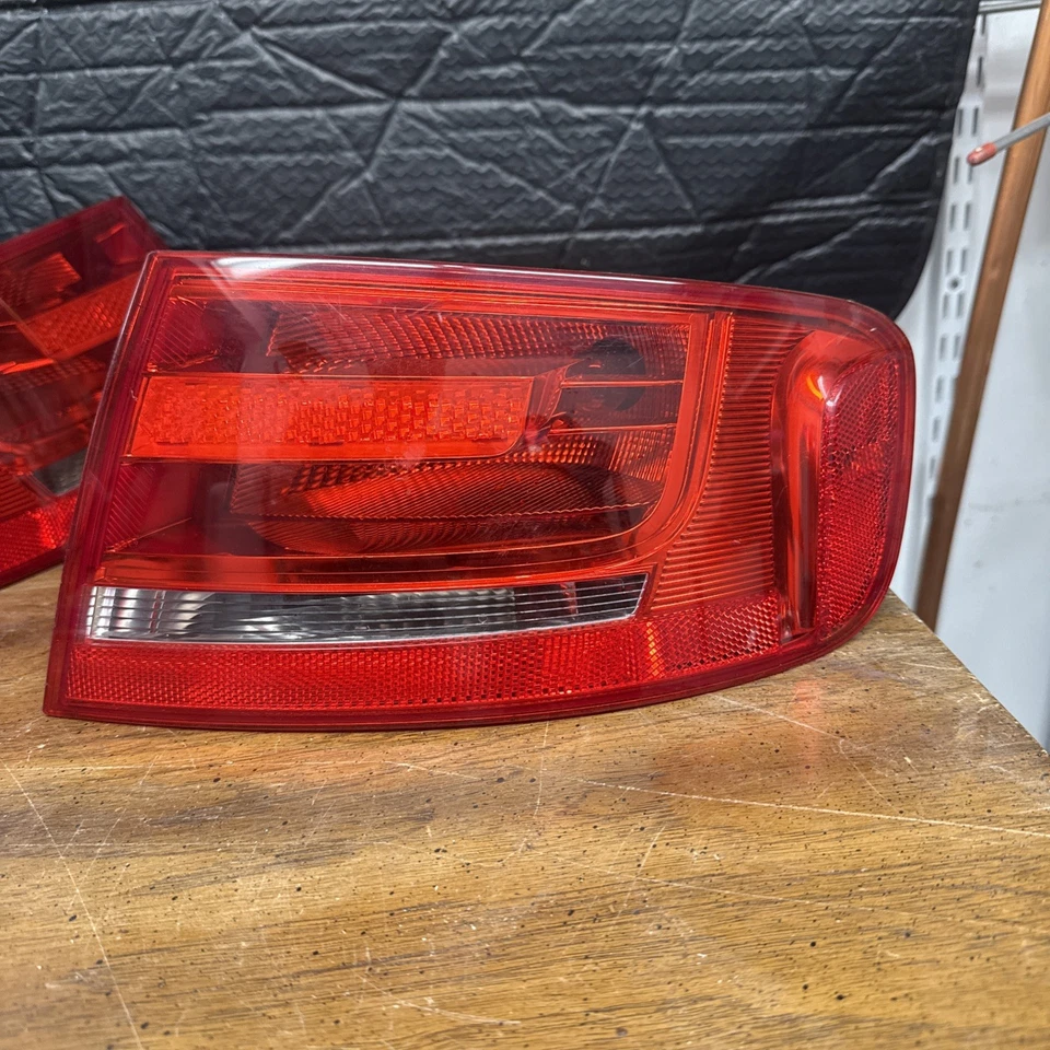 💎 Luz trasera halógena lateral derecho pasajero Audi A4 S4 Quattro 2009-2012 OEM Foto 2 de 3