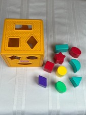 Vtg 1981 Playskool Form Fitter Shape Matching Toy Toddler Learning Cube 9 Shapes